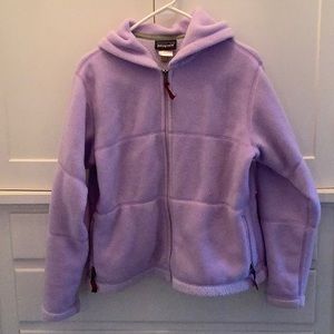 Women’s lavender Patagonia hooded fleece jacket